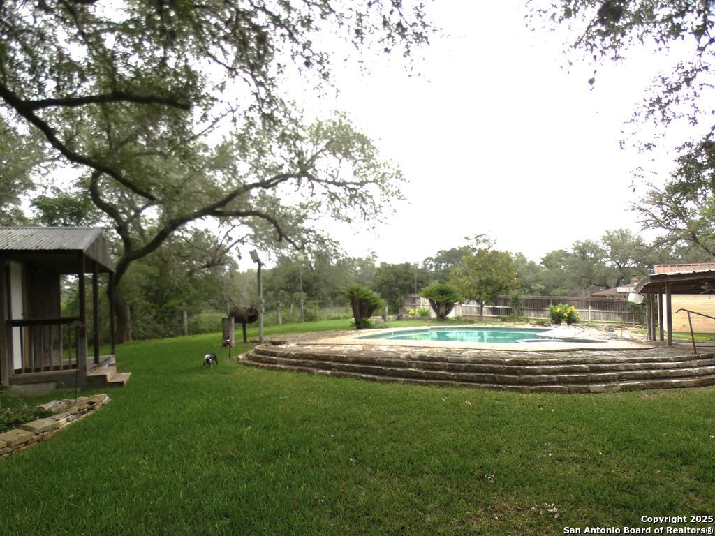 main property photo 35