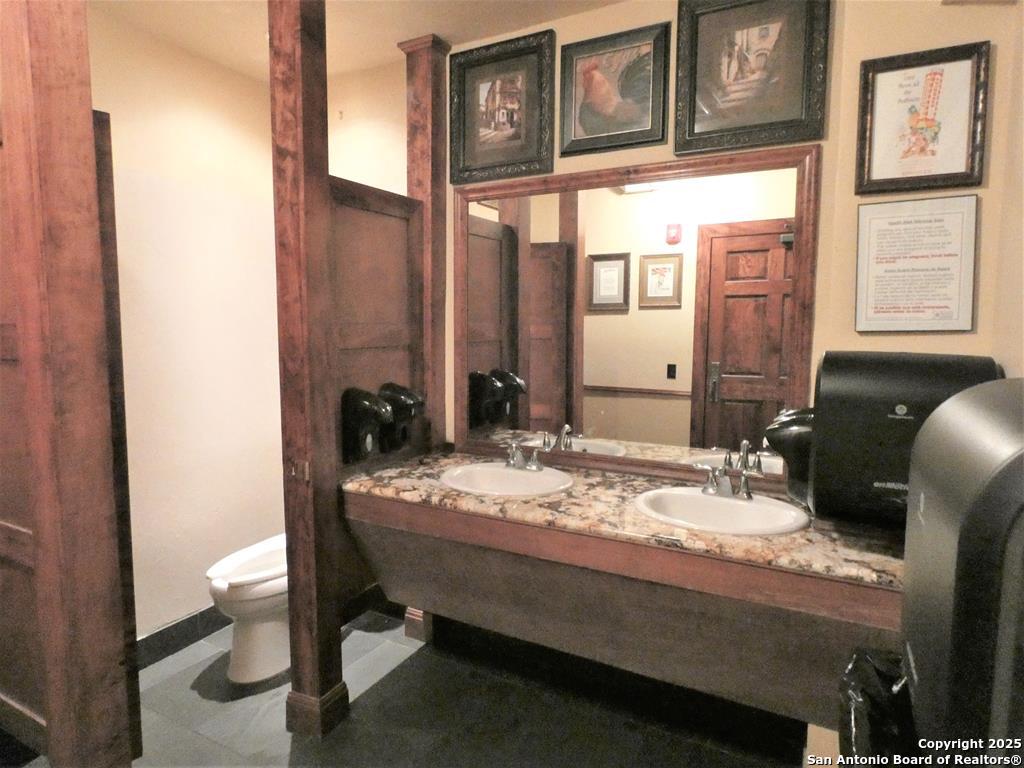 main property photo 50