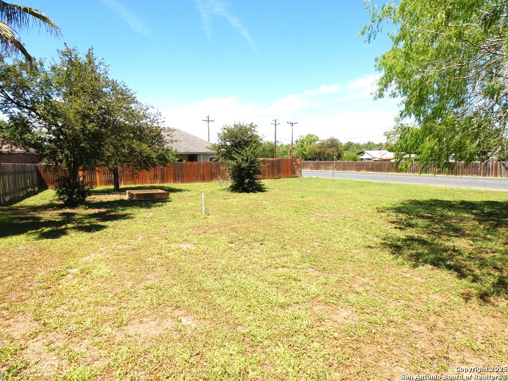 main property photo 4