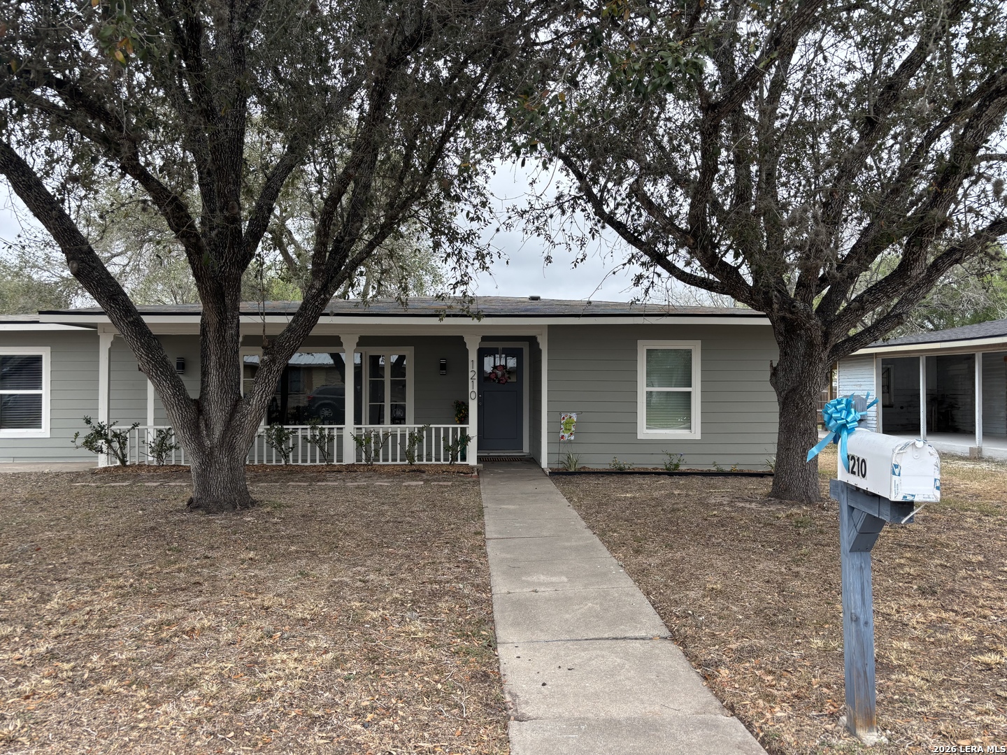 main property photo 41