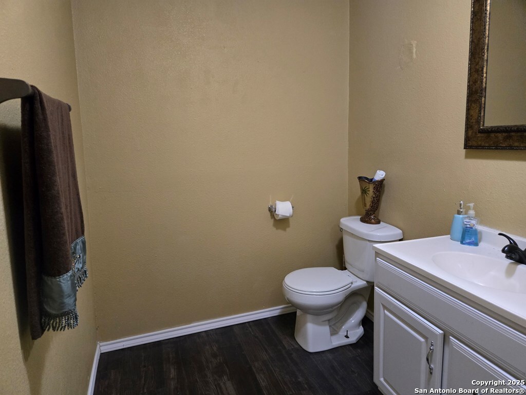 main property photo 13