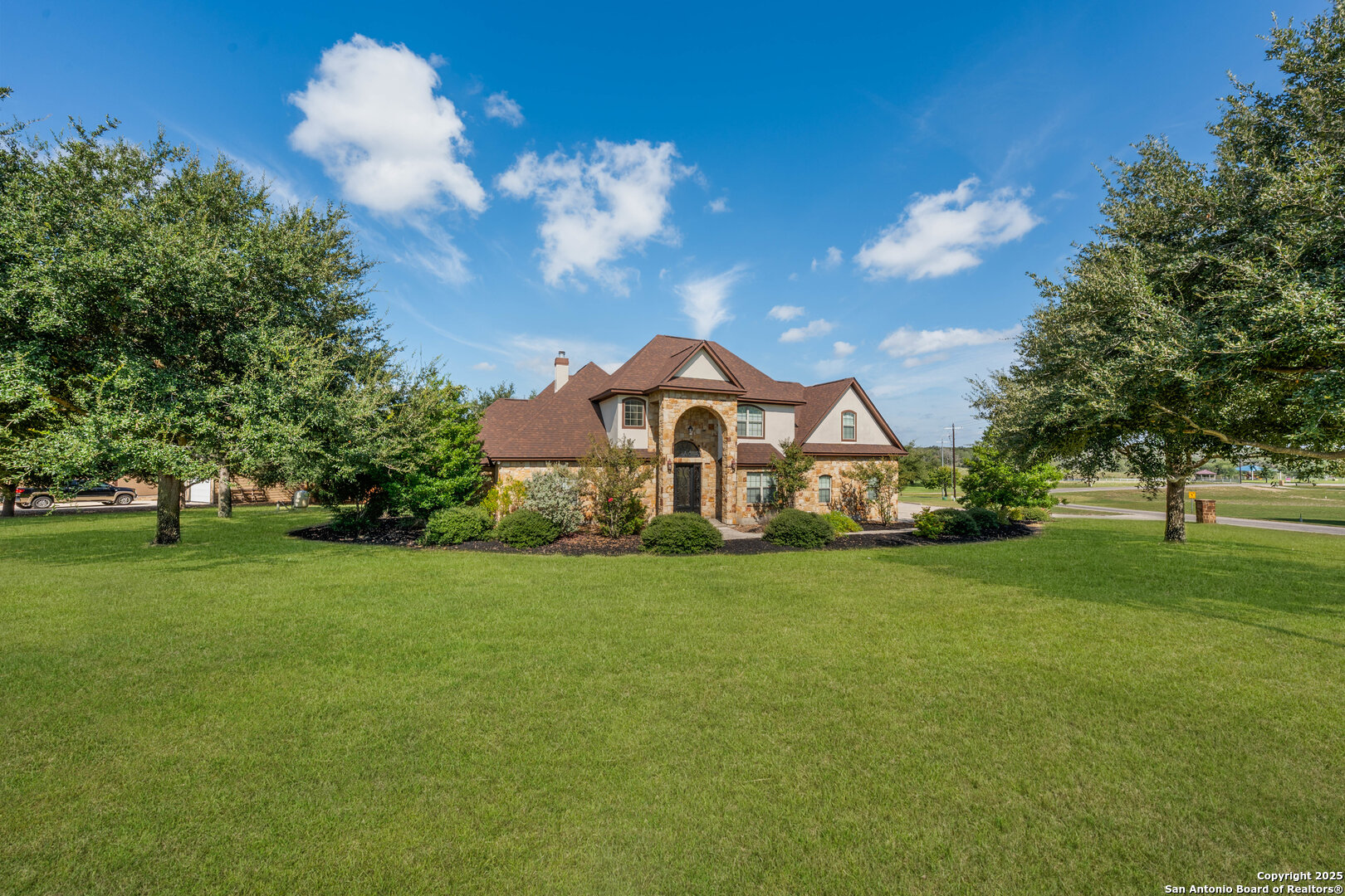 main property photo 41
