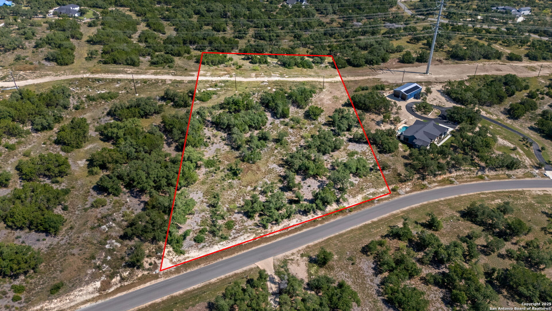 main property photo 2