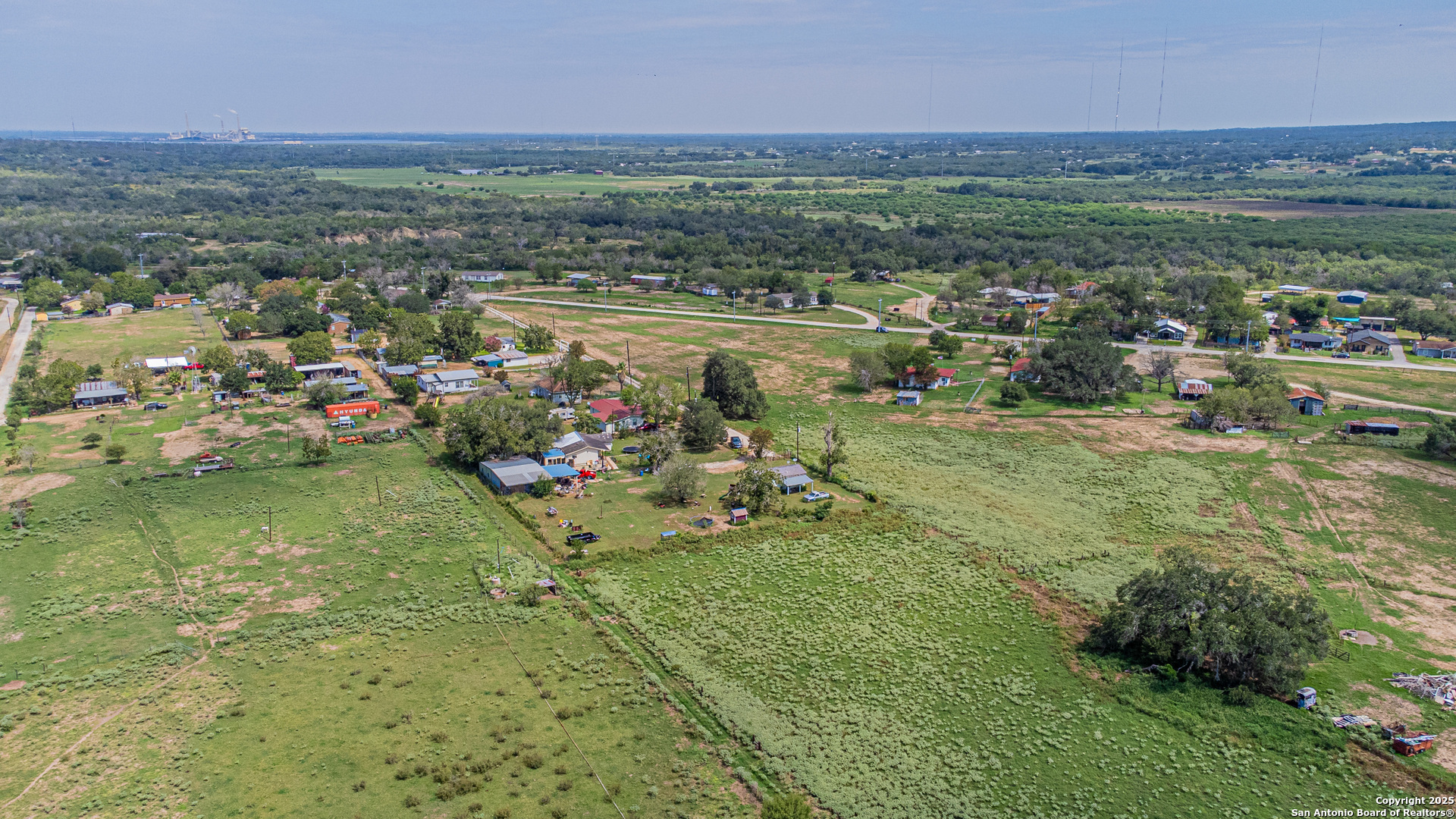 main property photo 10