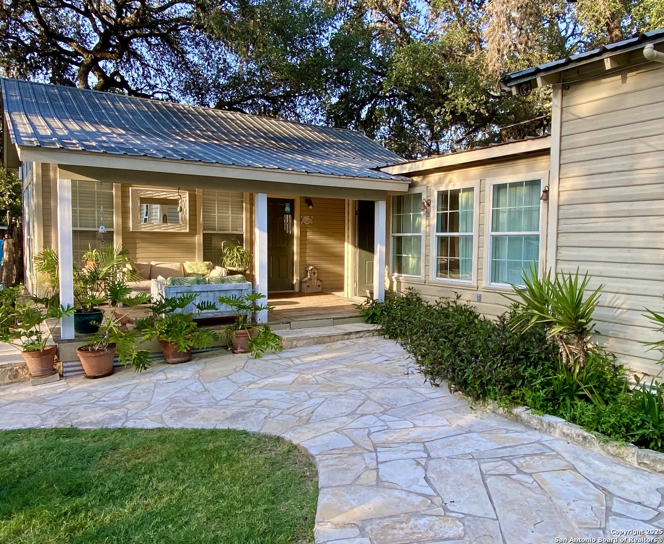 main property photo 20