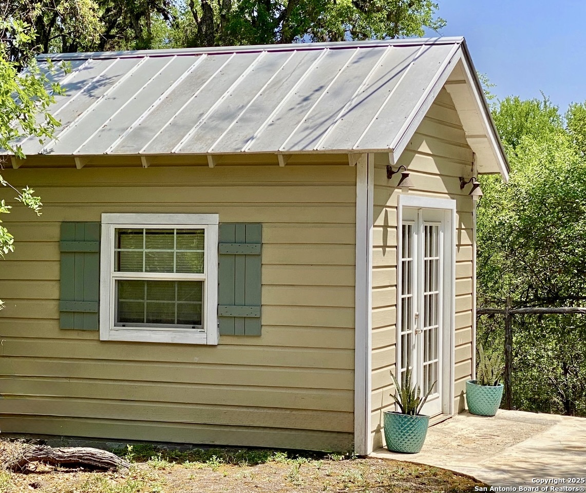 main property photo 21