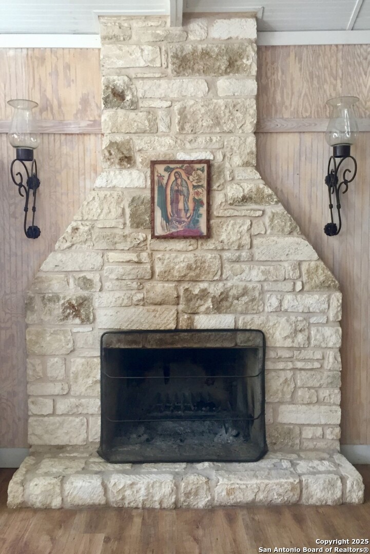 main property photo 23