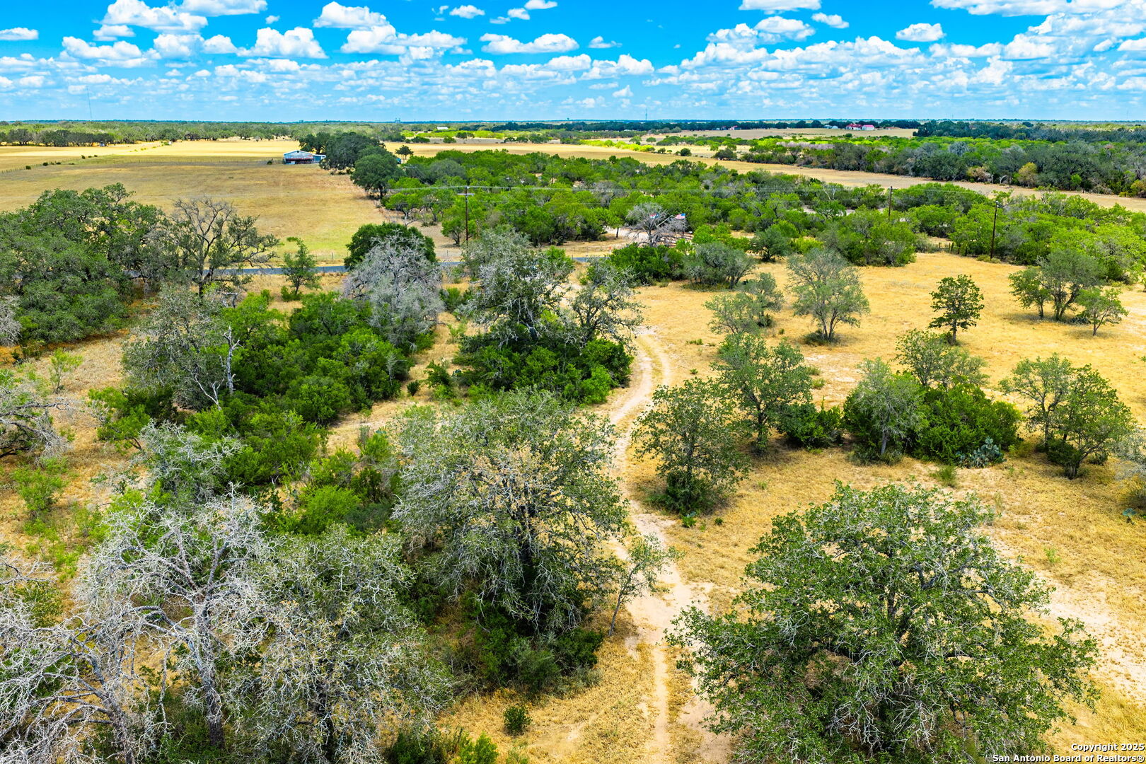 main property photo 10