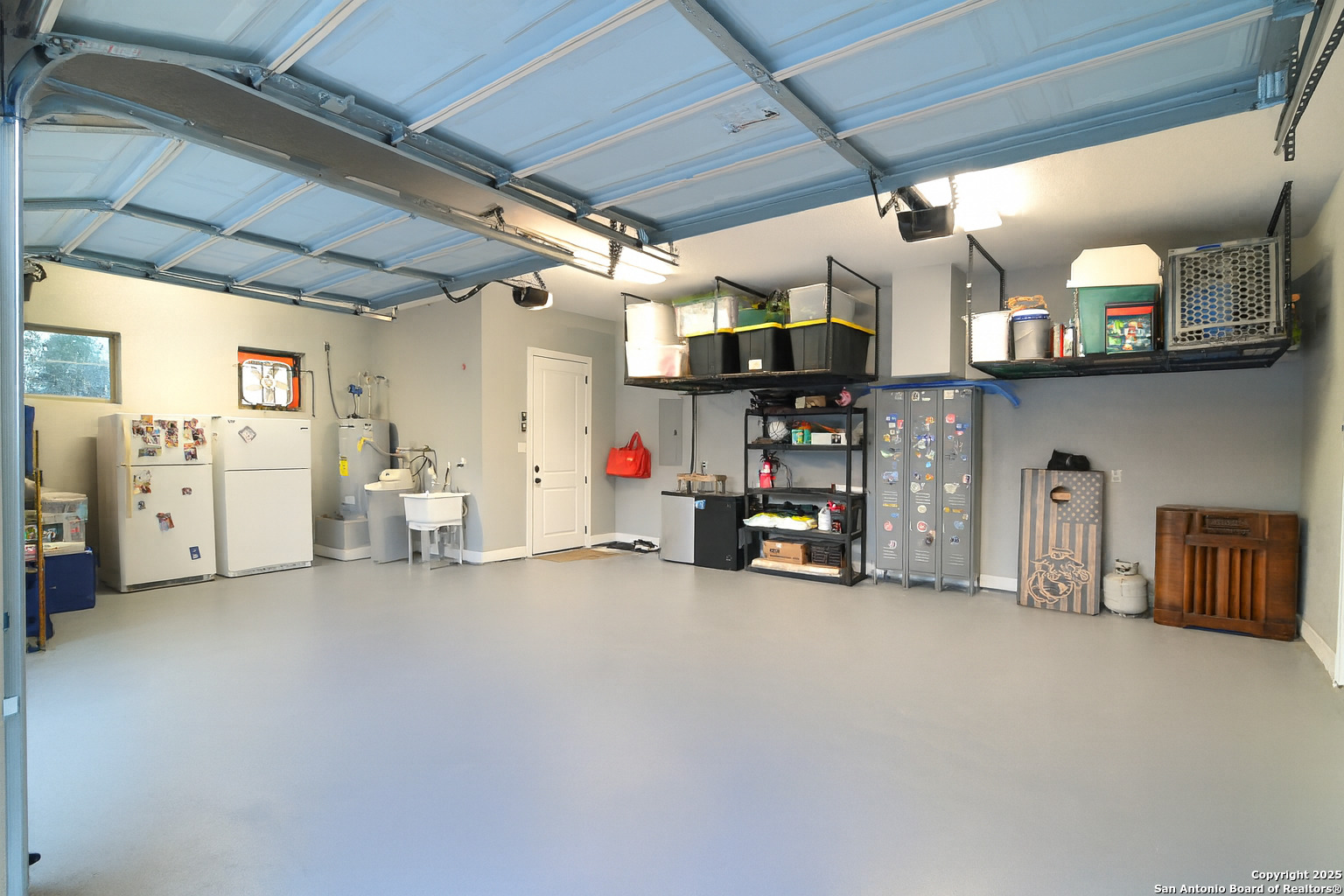 main property photo 23