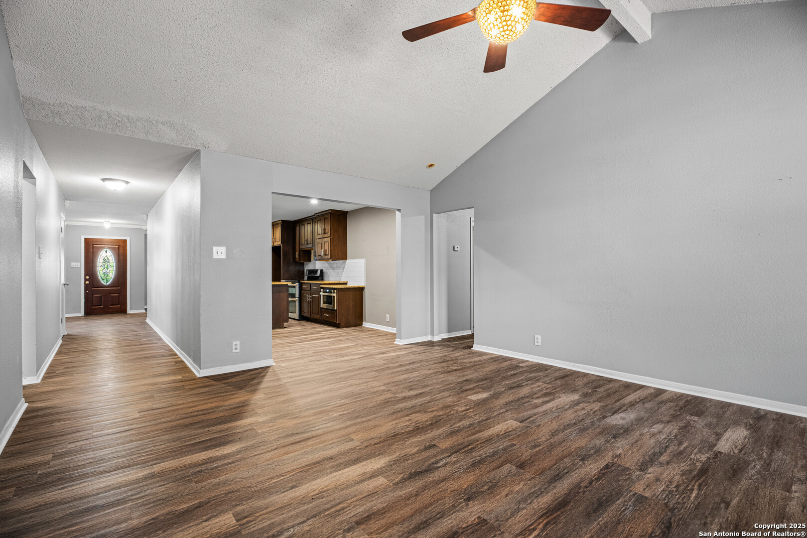 property viewer photo 12