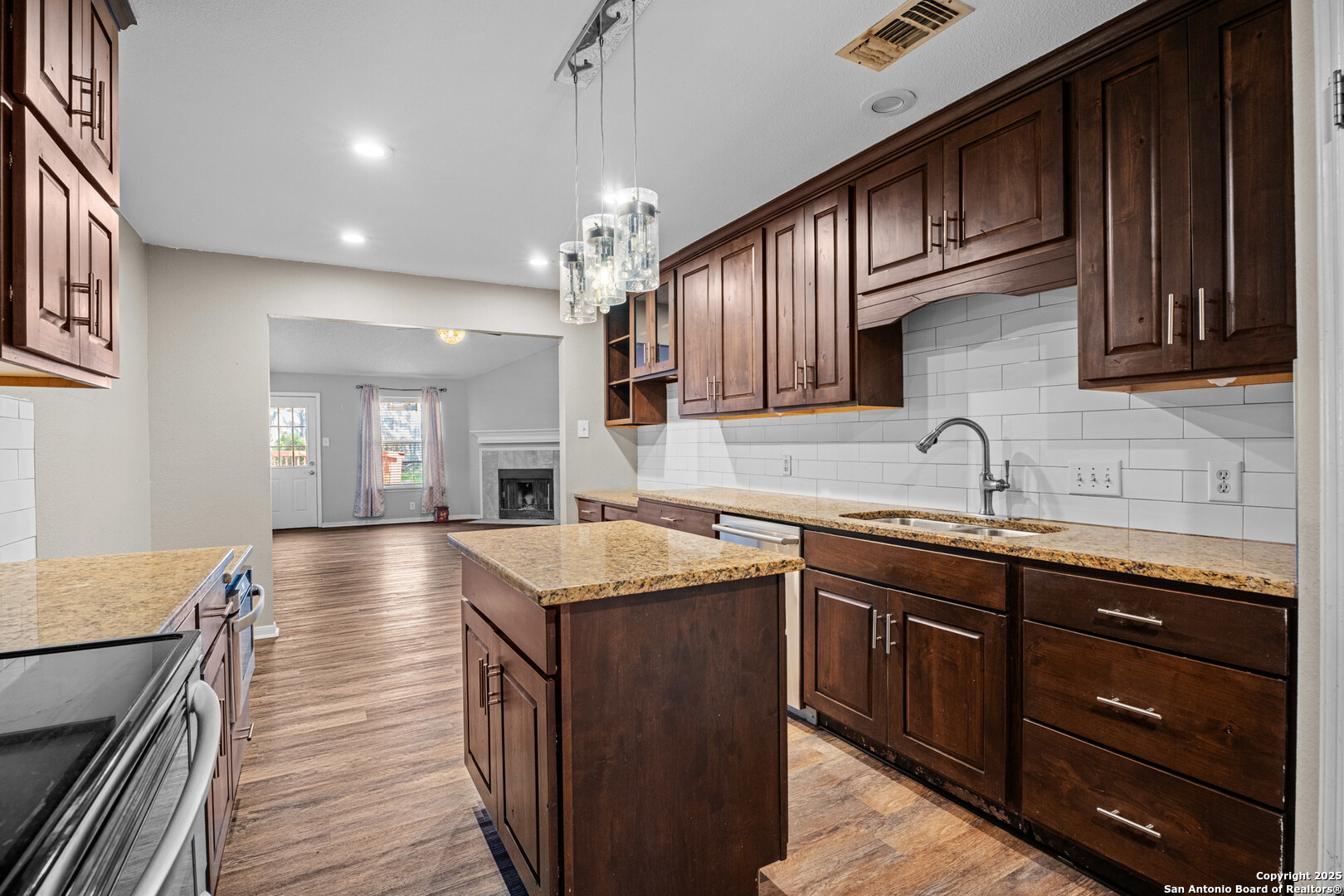 property viewer photo 14