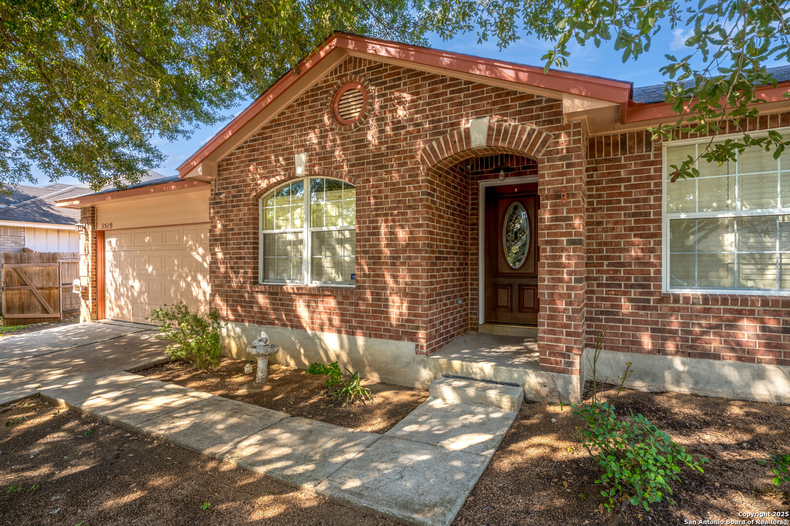 property viewer photo 3
