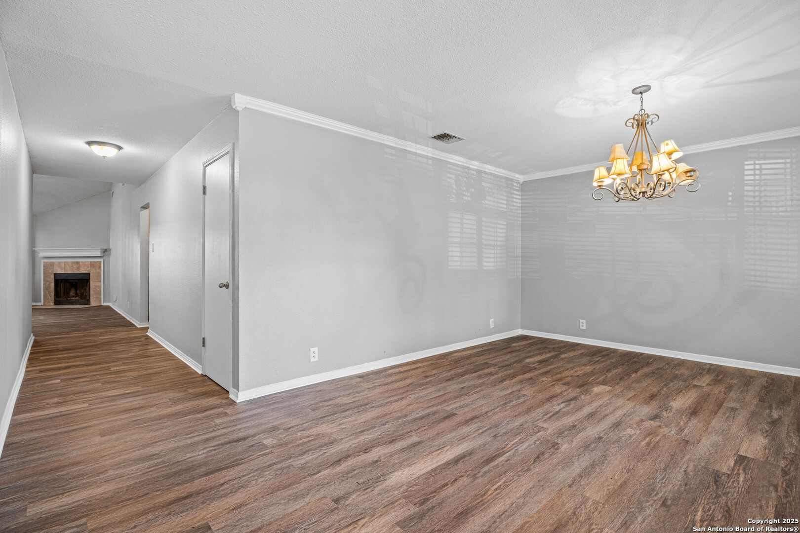 property viewer photo 8