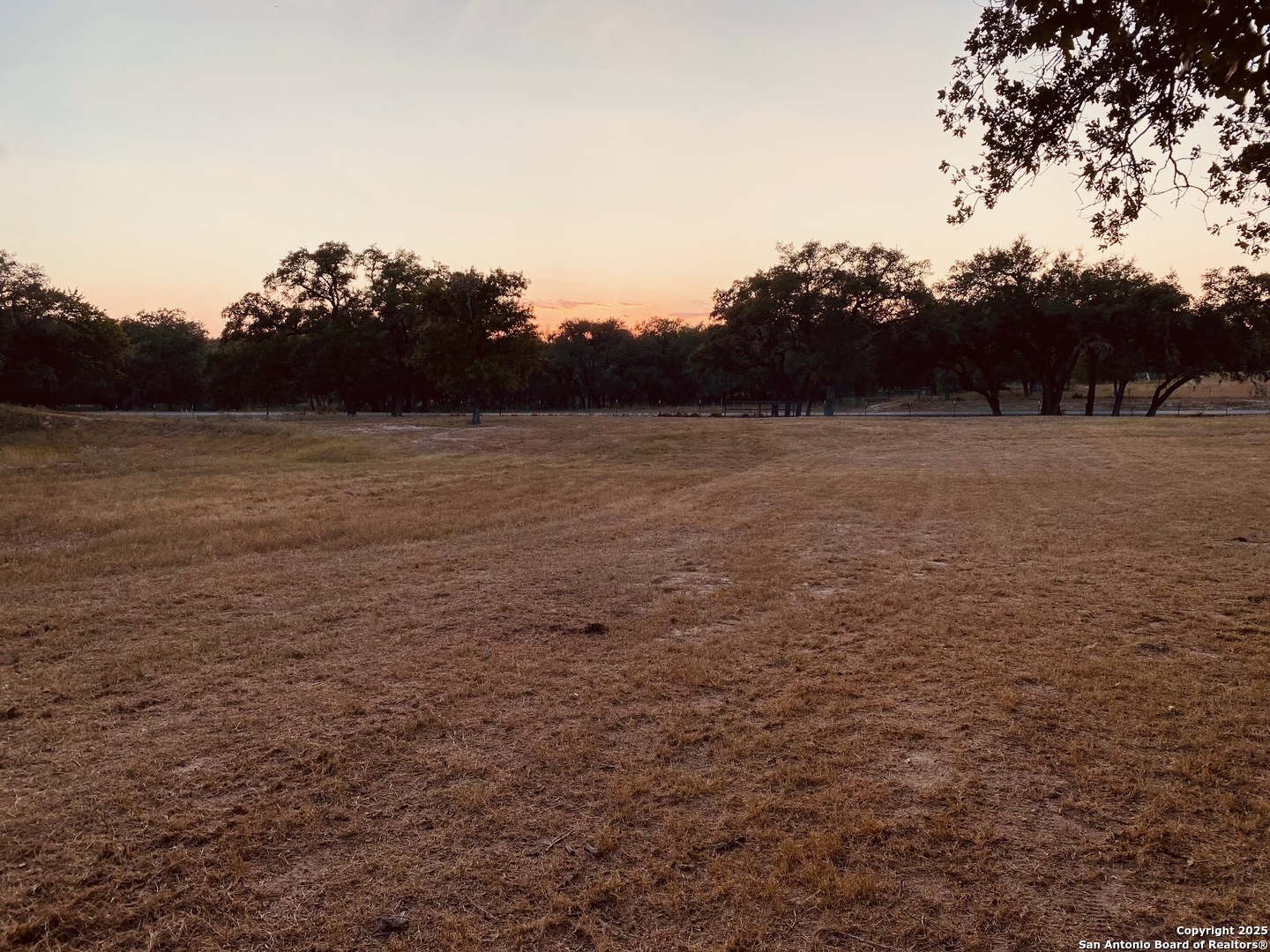 main property photo 10
