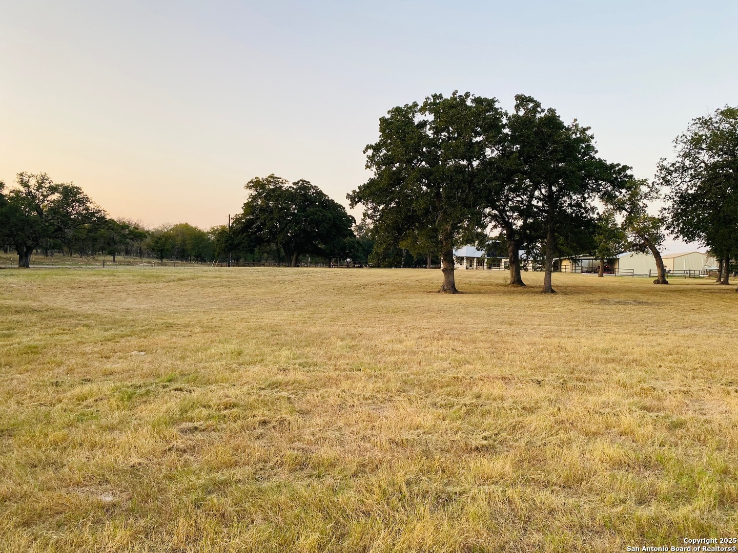 main property photo 11