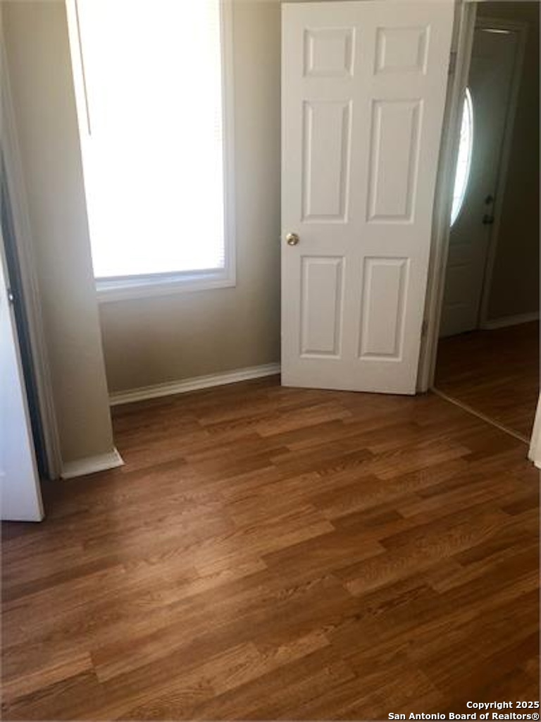 property viewer photo 4