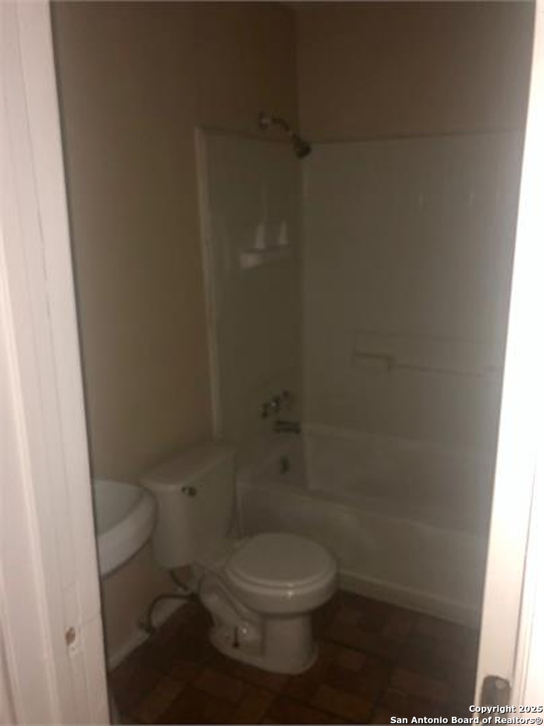 property viewer photo 6
