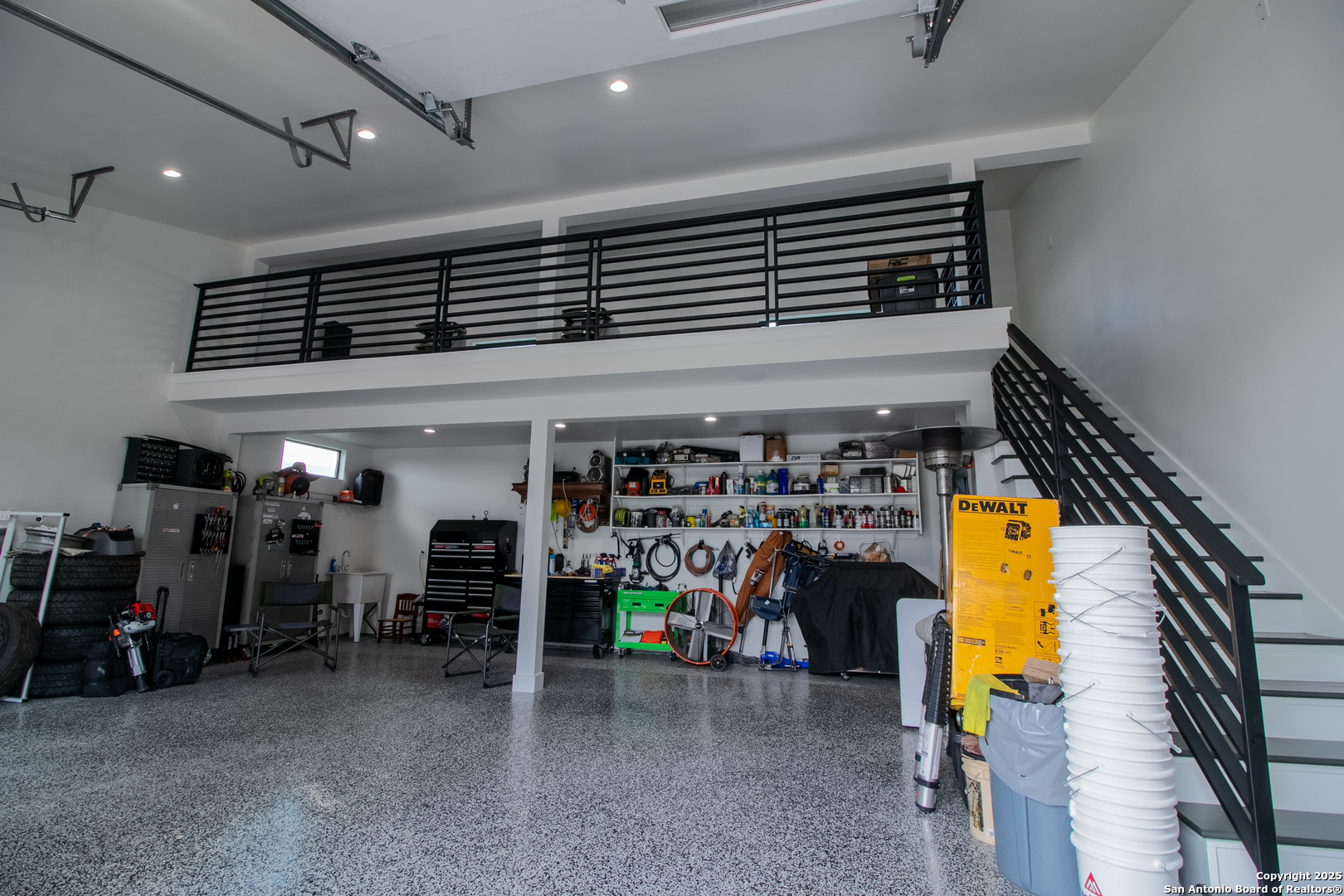 main property photo 47