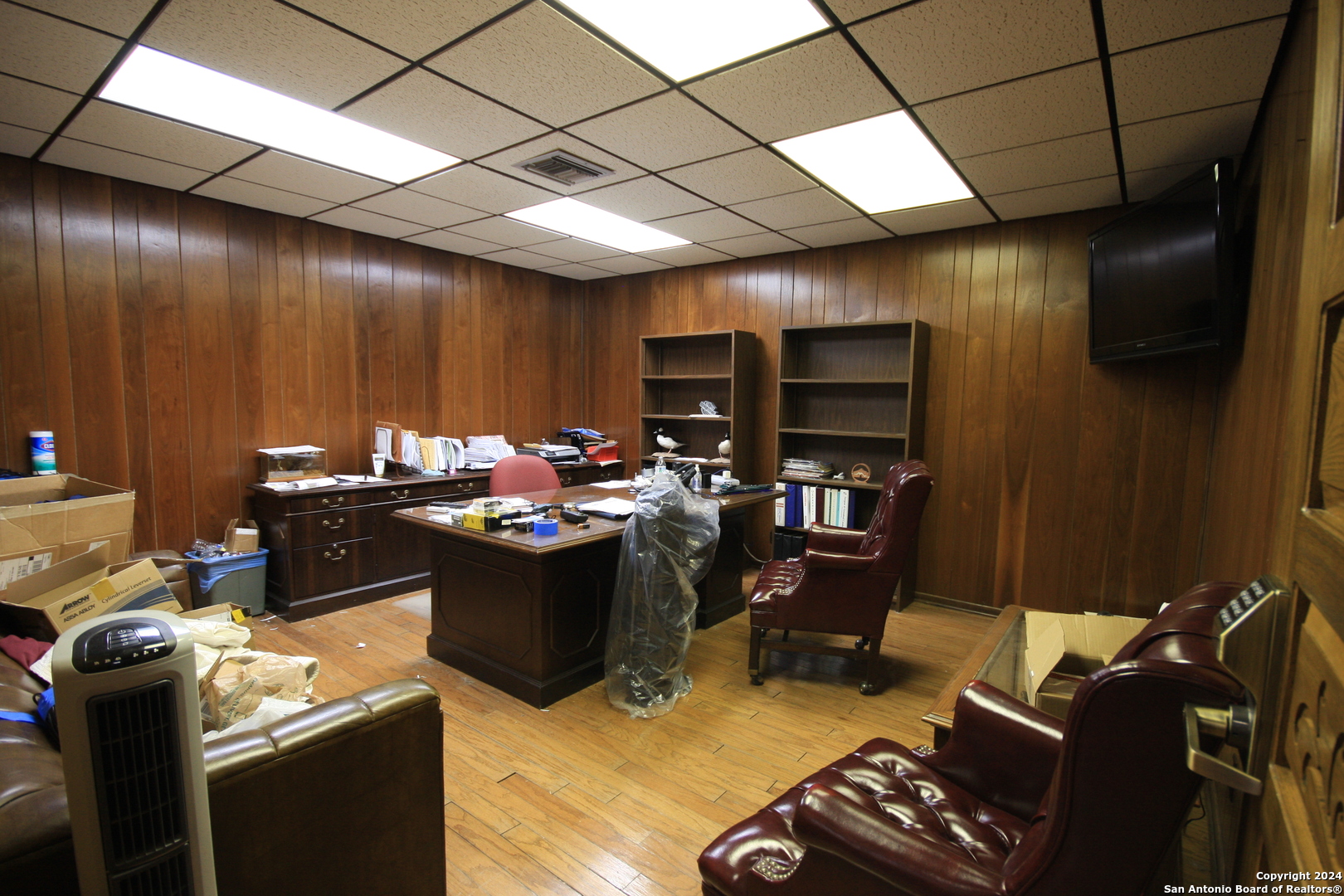 main property photo 17