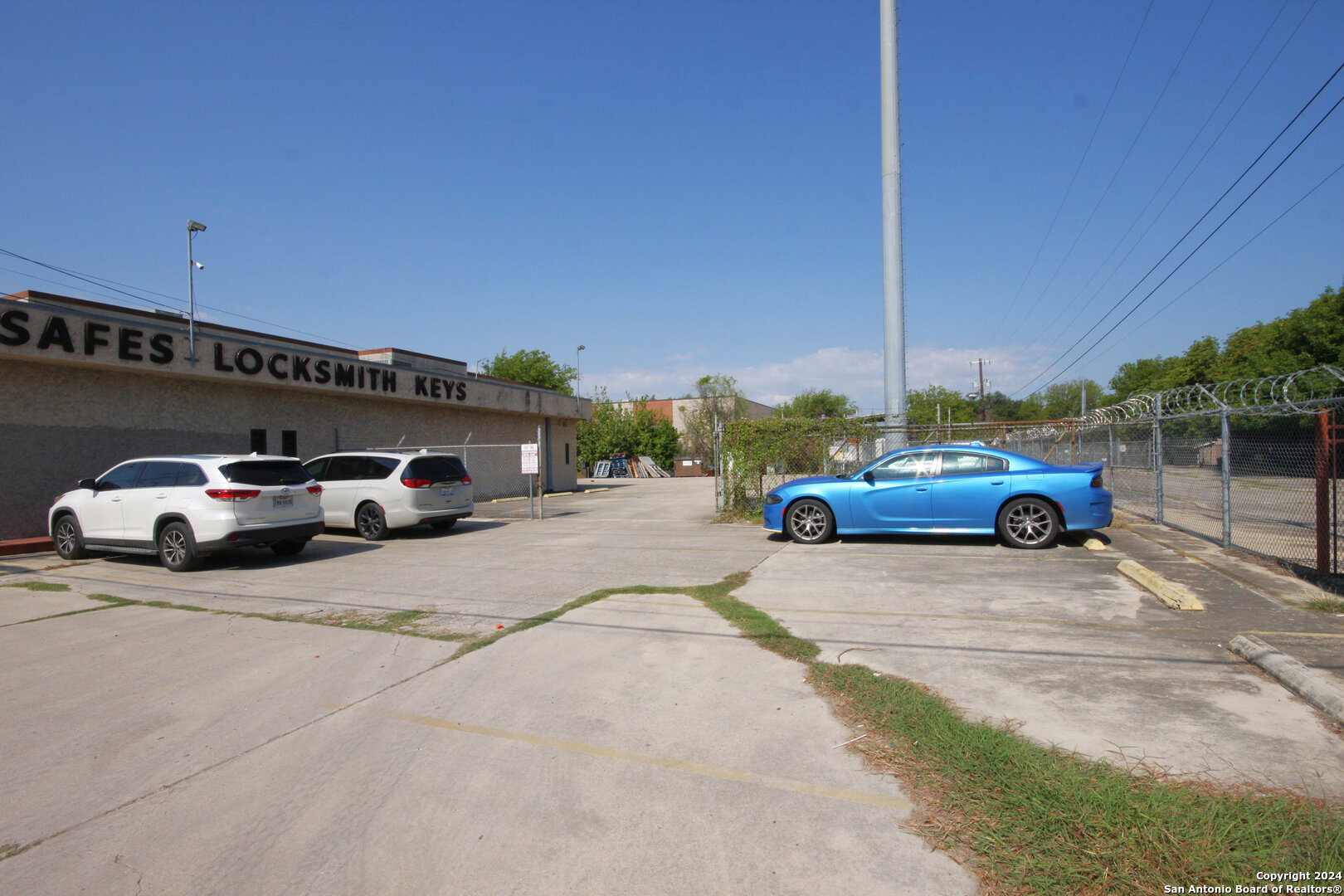 main property photo 2