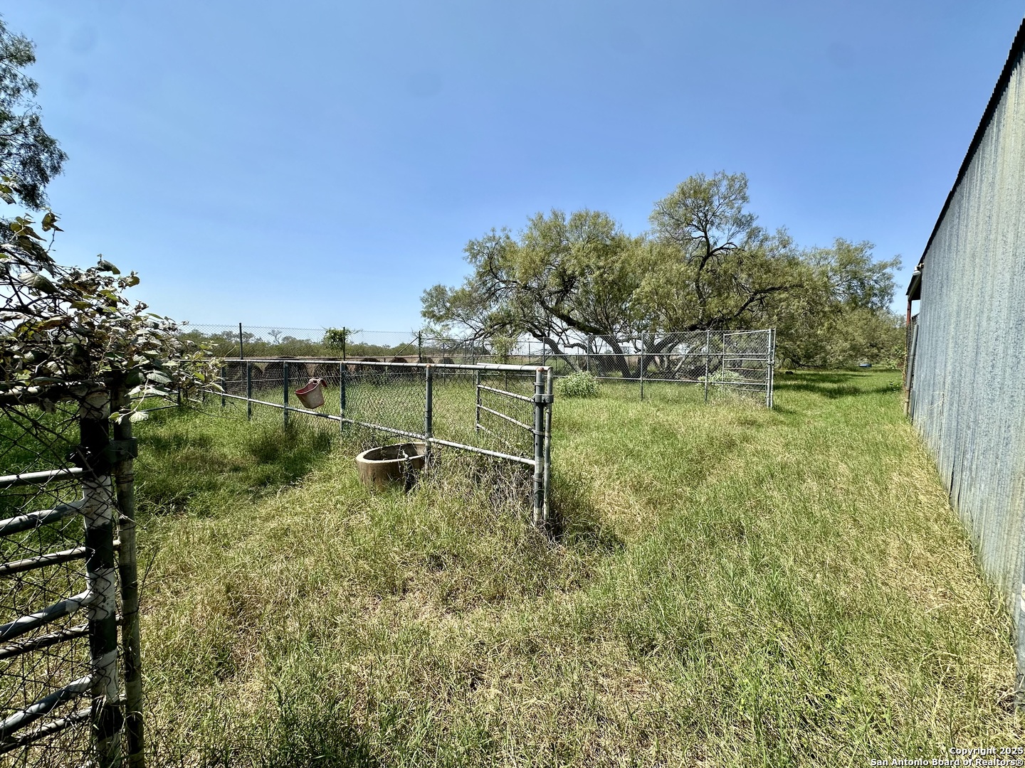 main property photo 15
