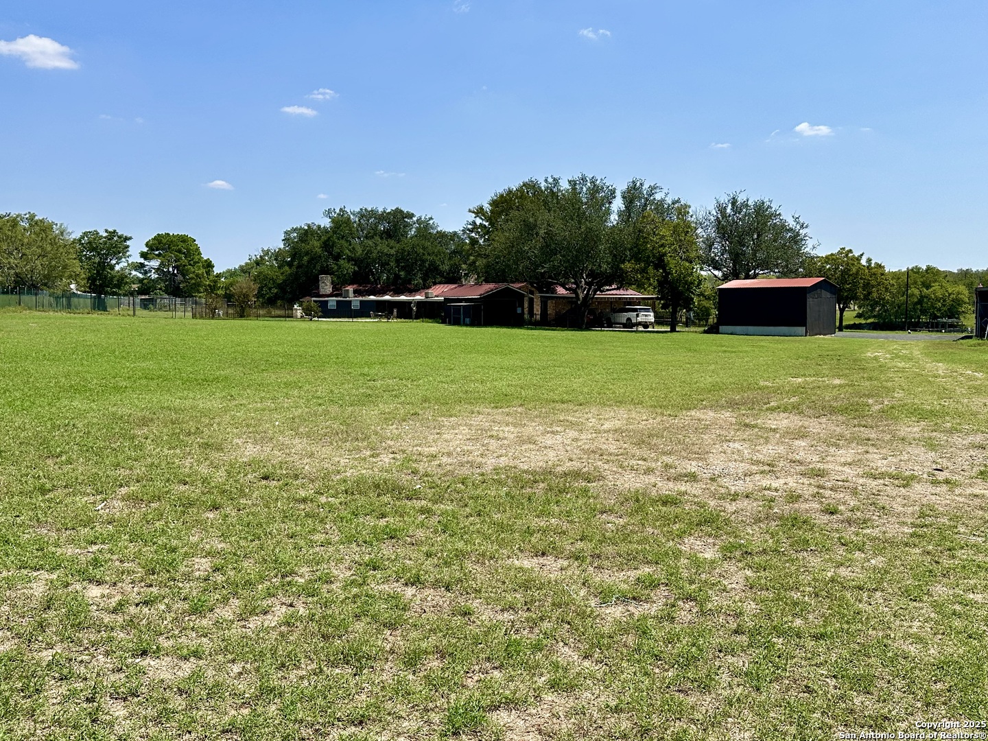main property photo 17