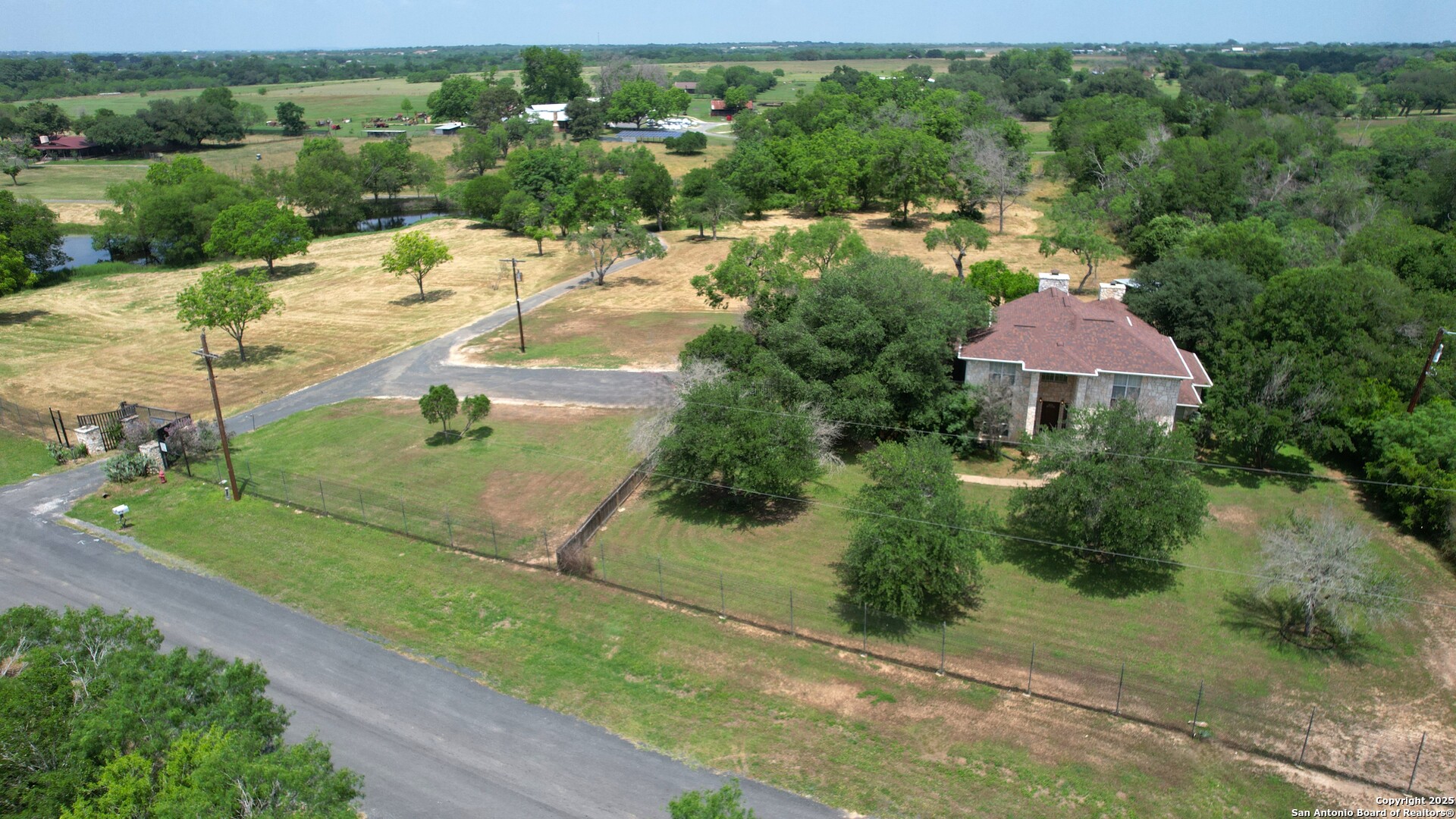 main property photo 24