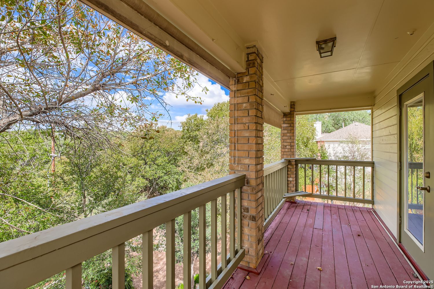 main property photo 19