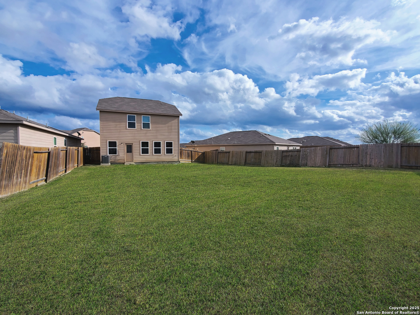 main property photo 34