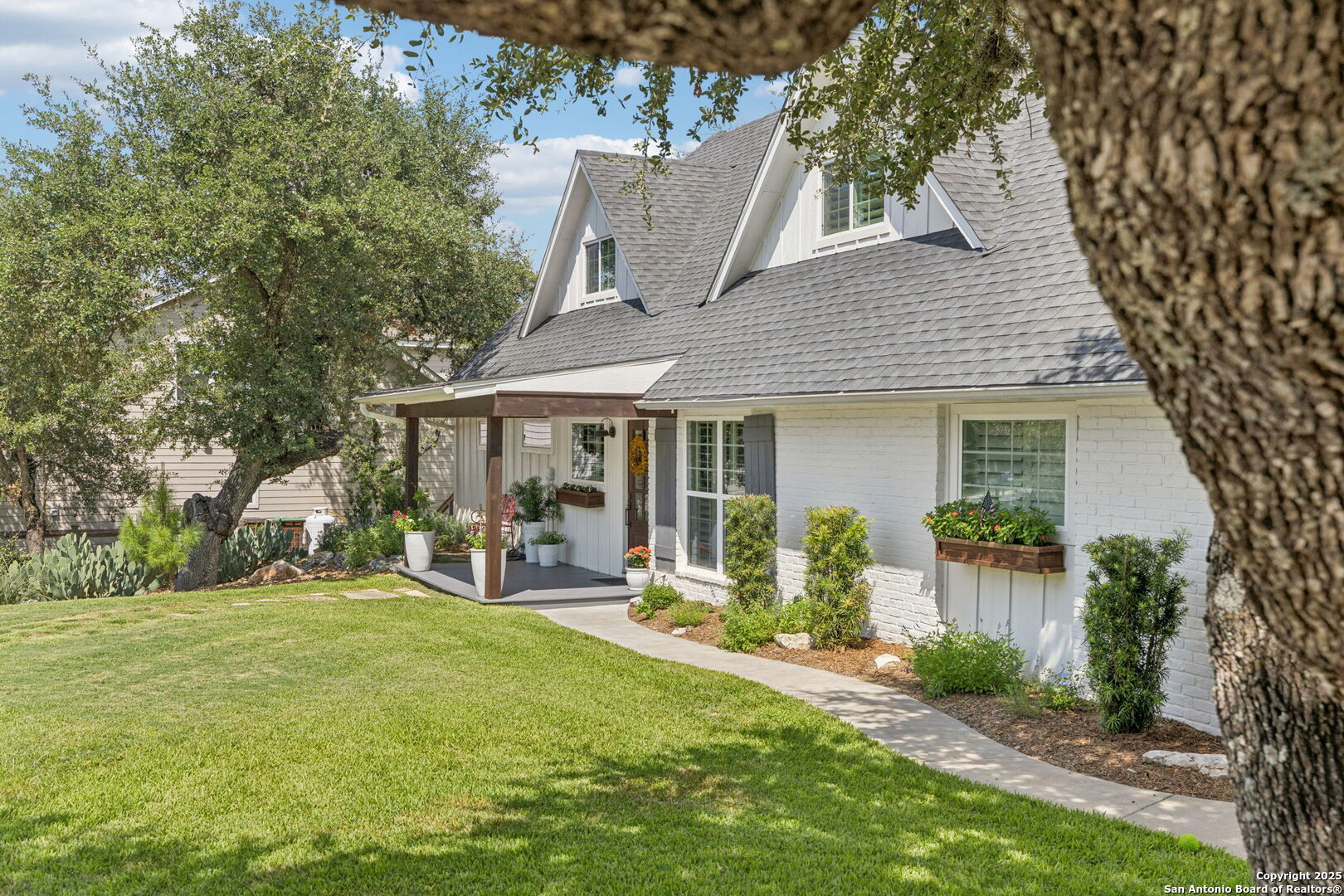 property viewer photo 1