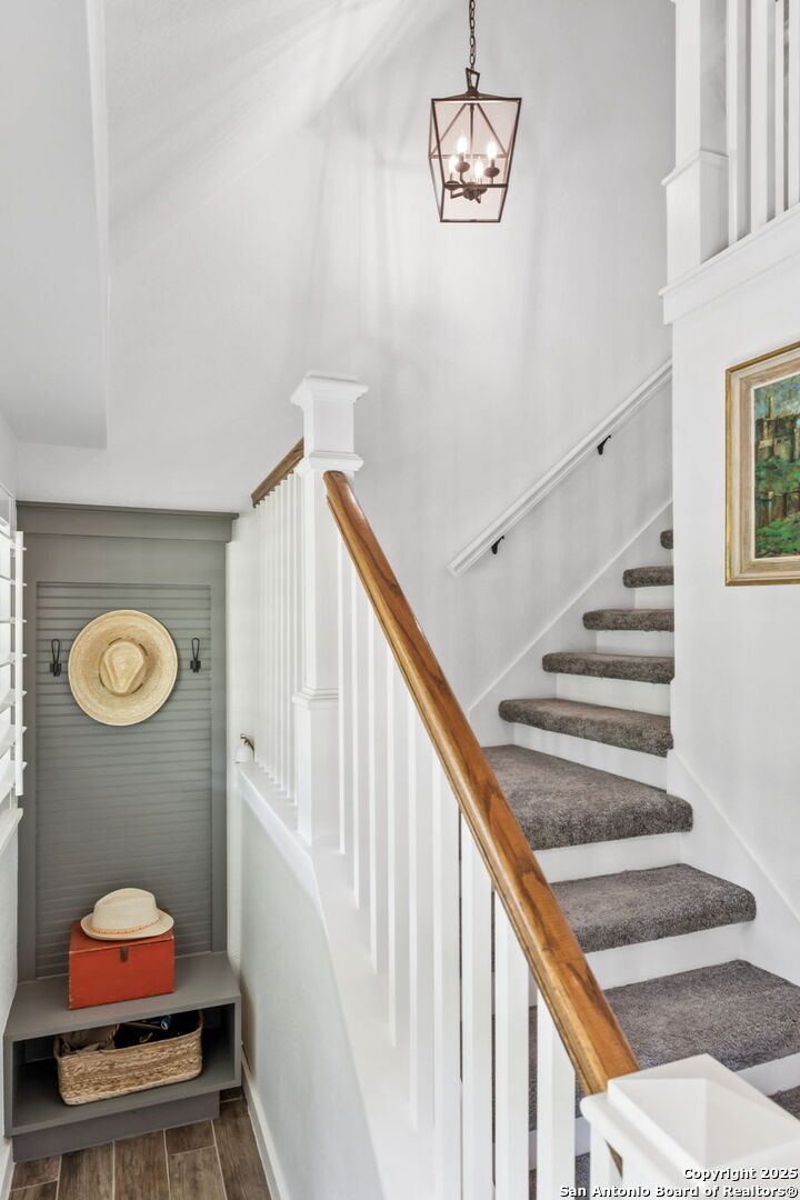 property viewer photo 10