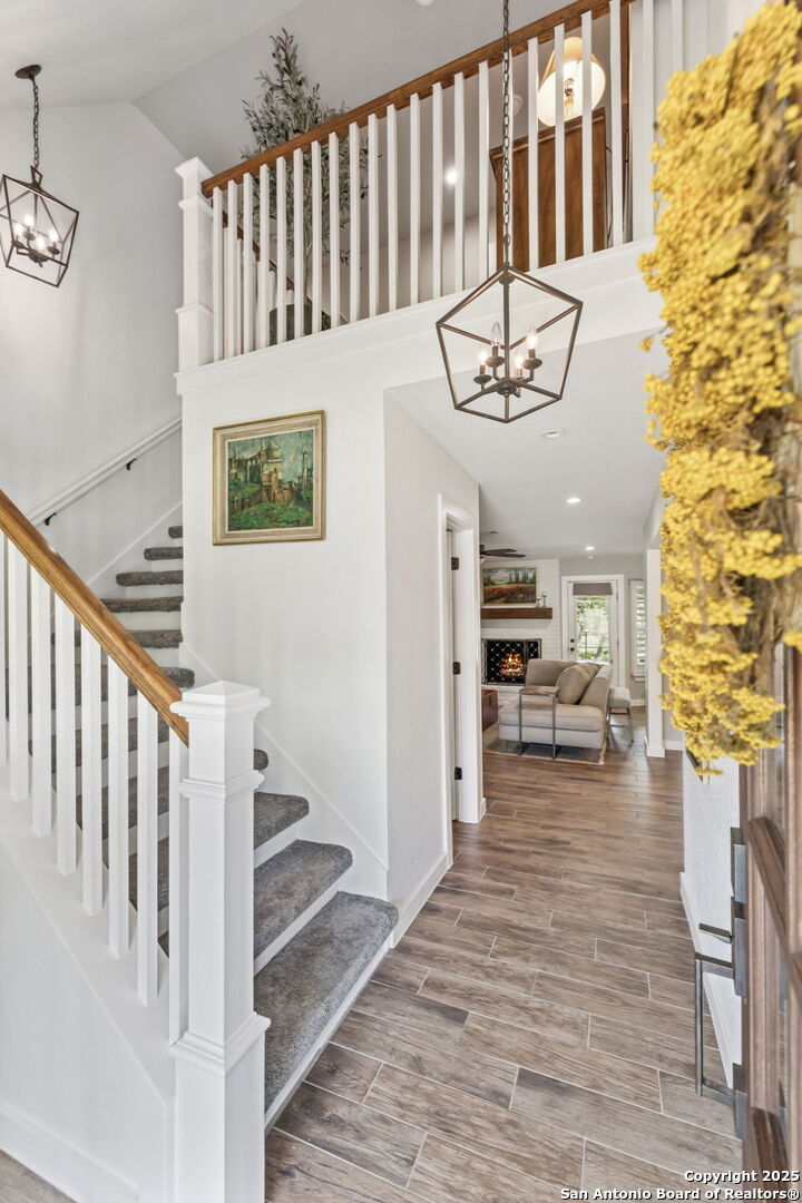 property viewer photo 12