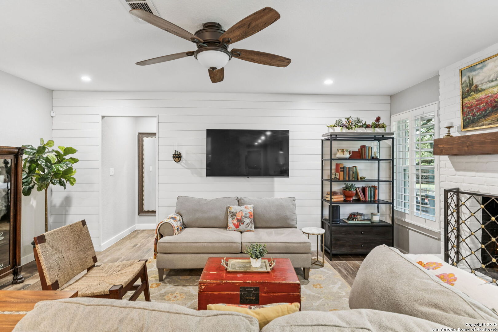 property viewer photo 17