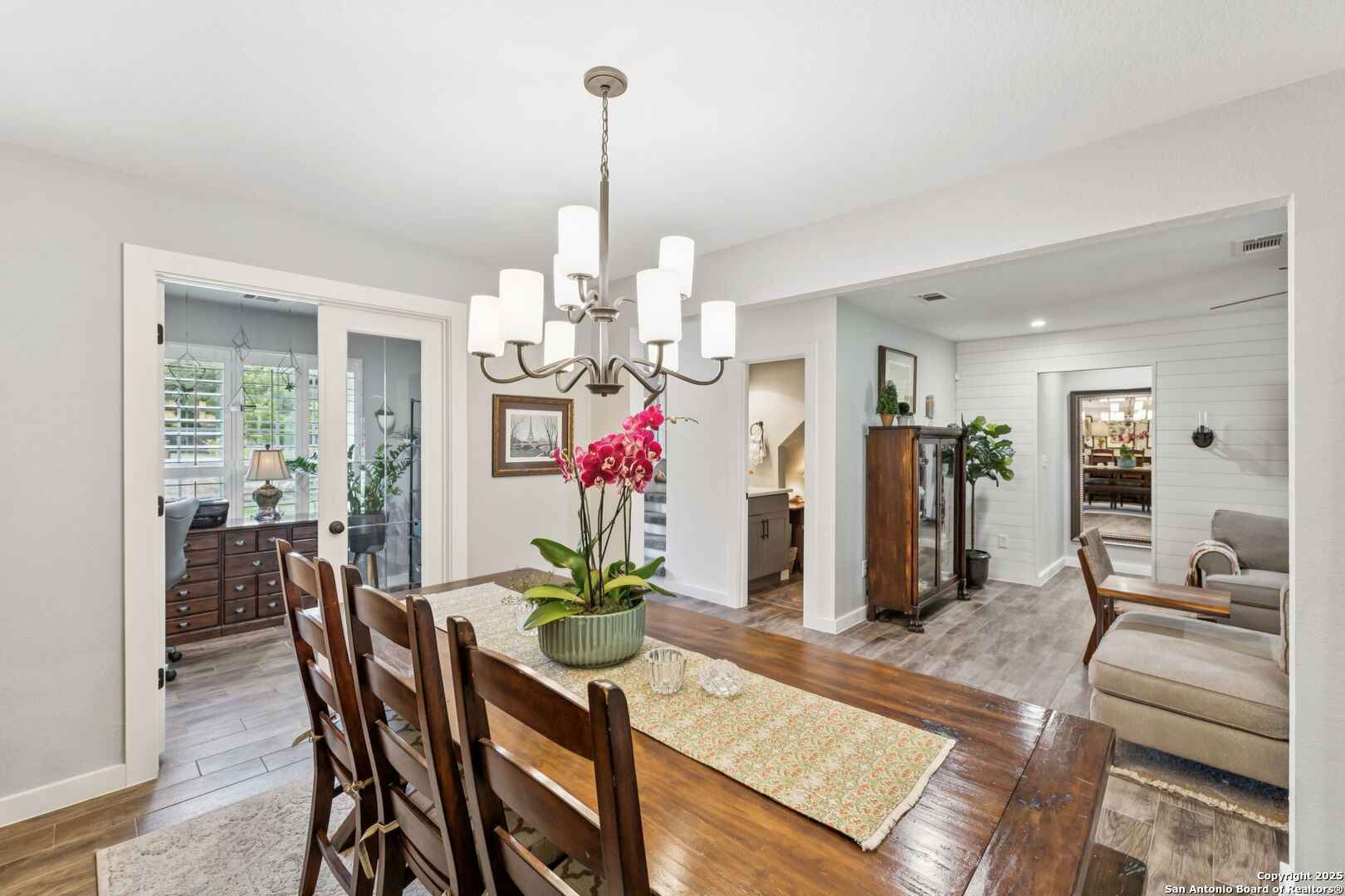 property viewer photo 22