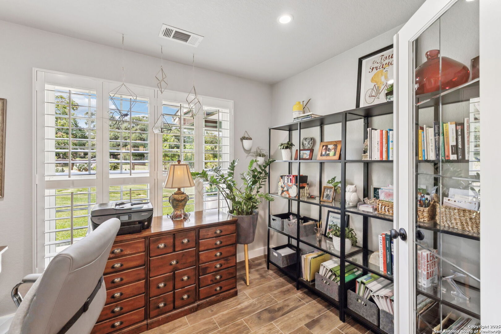property viewer photo 25