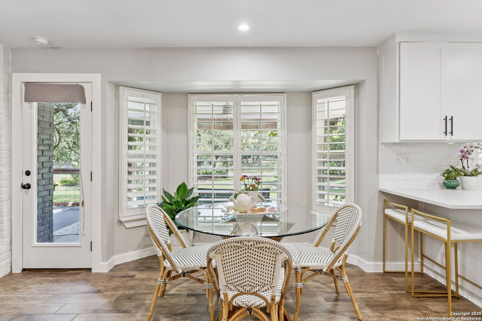 property viewer photo 28