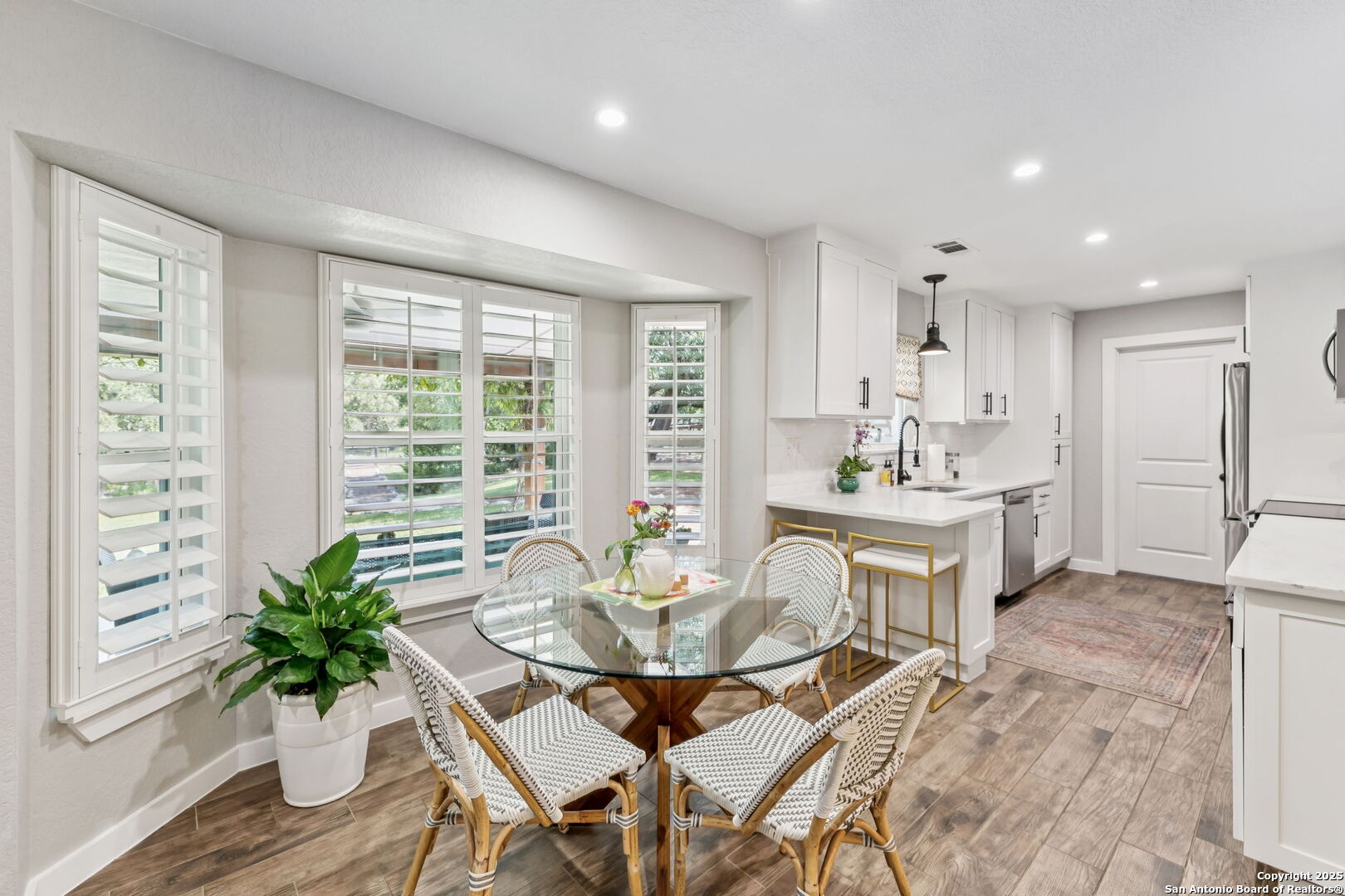 property viewer photo 29