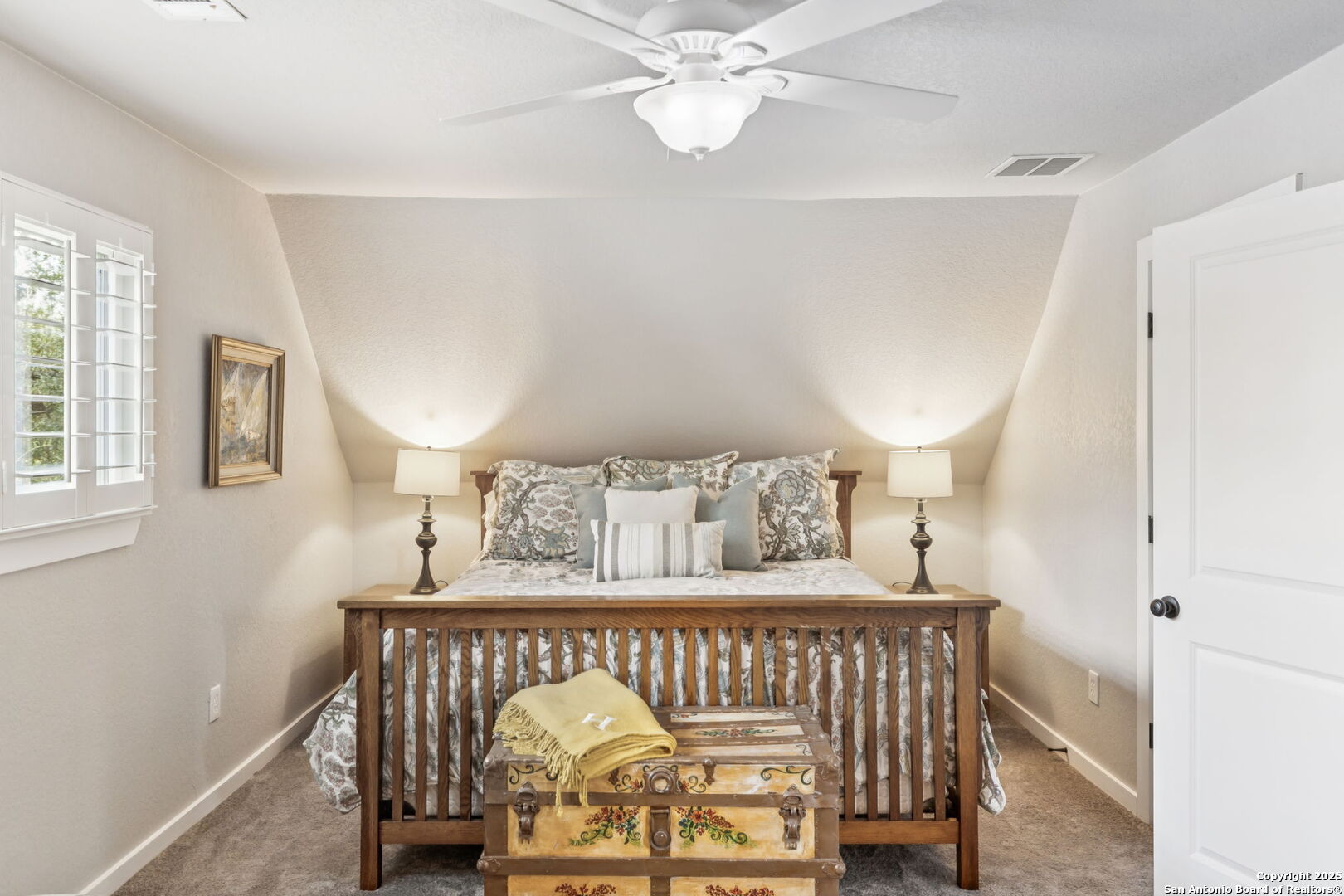 property viewer photo 46