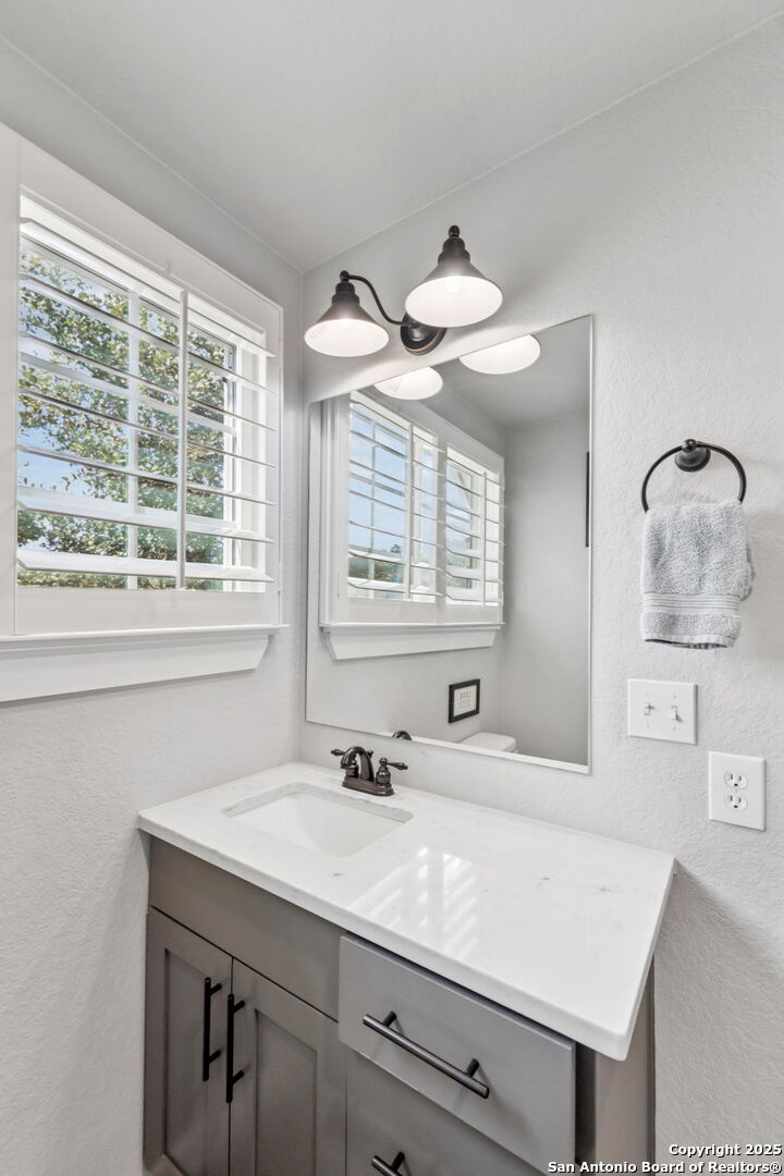 property viewer photo 47