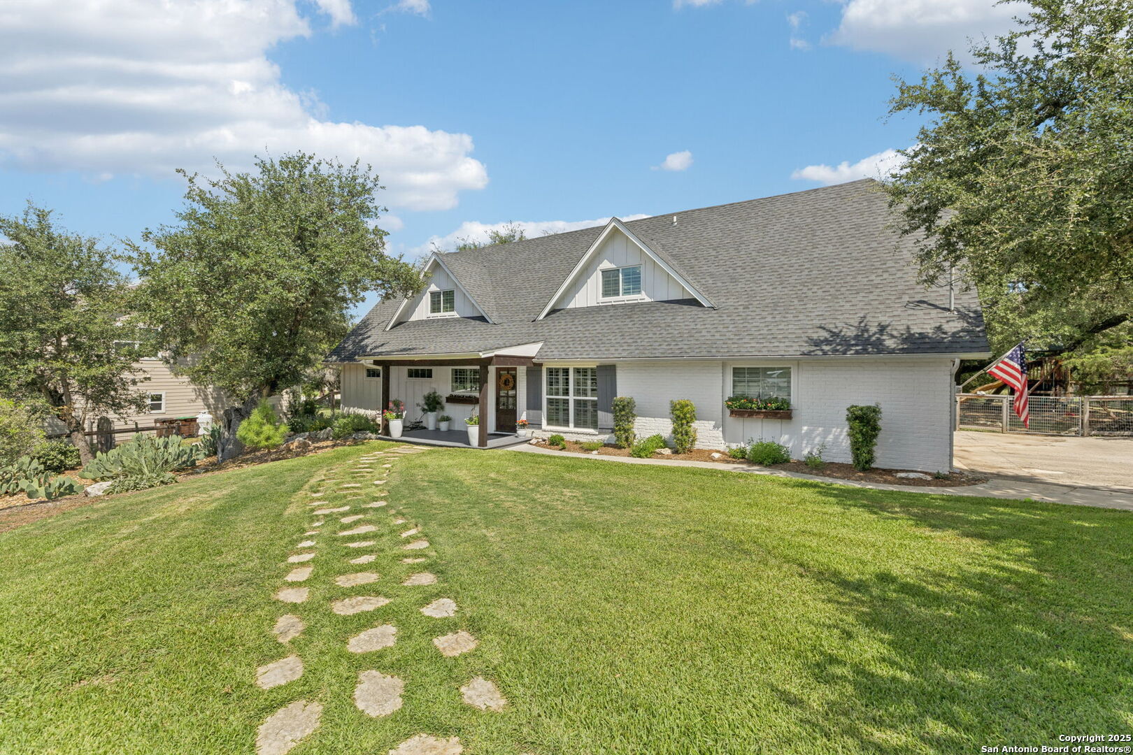 property viewer photo 5