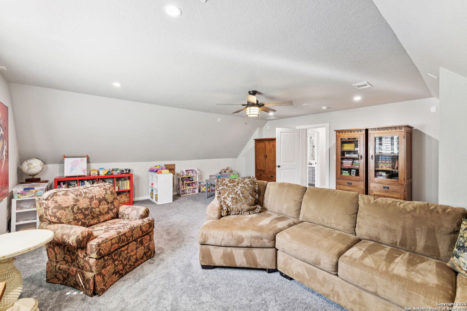 property viewer photo 57