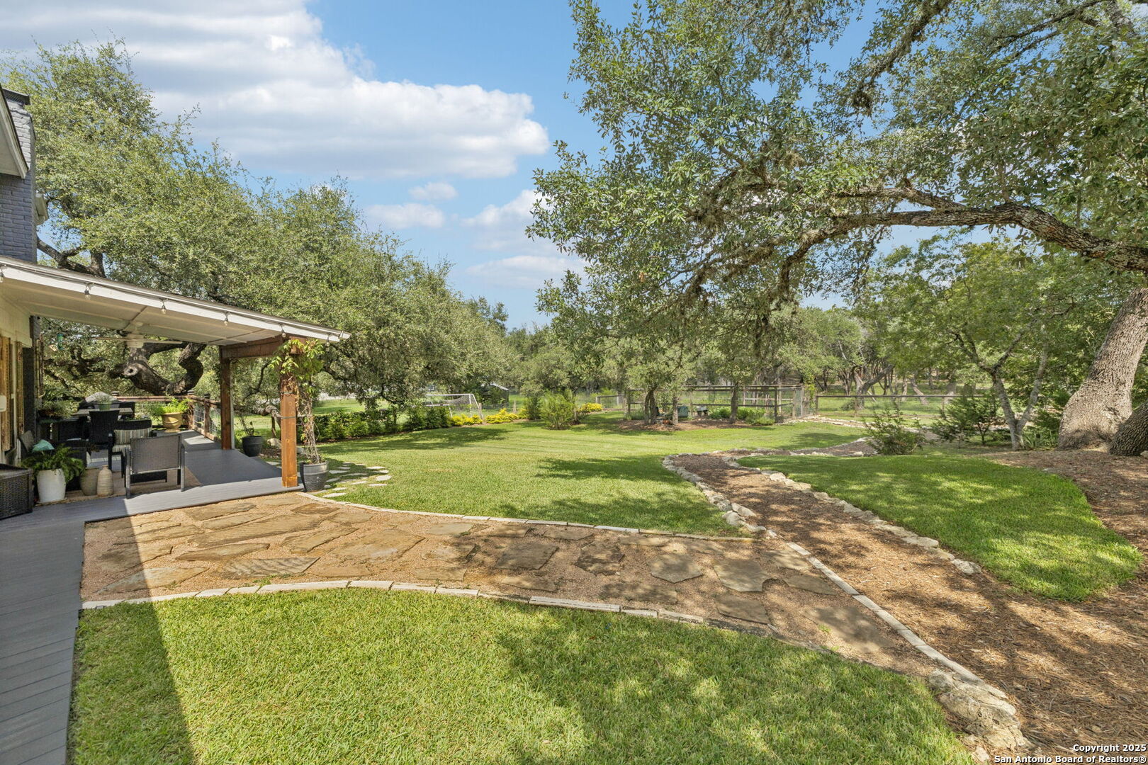 property viewer photo 63