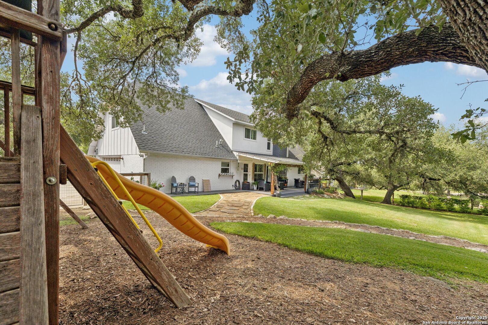 property viewer photo 64