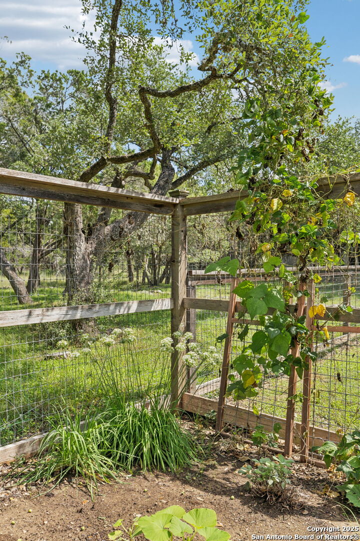 property viewer photo 69