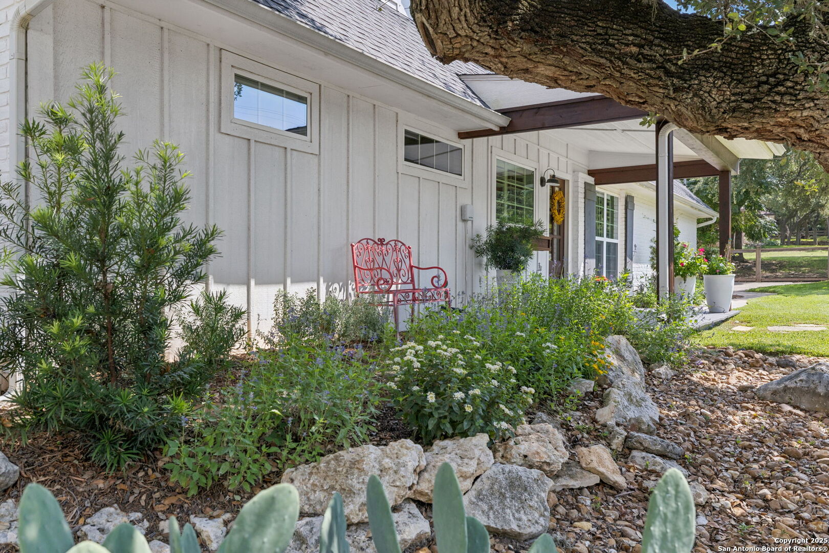property viewer photo 7