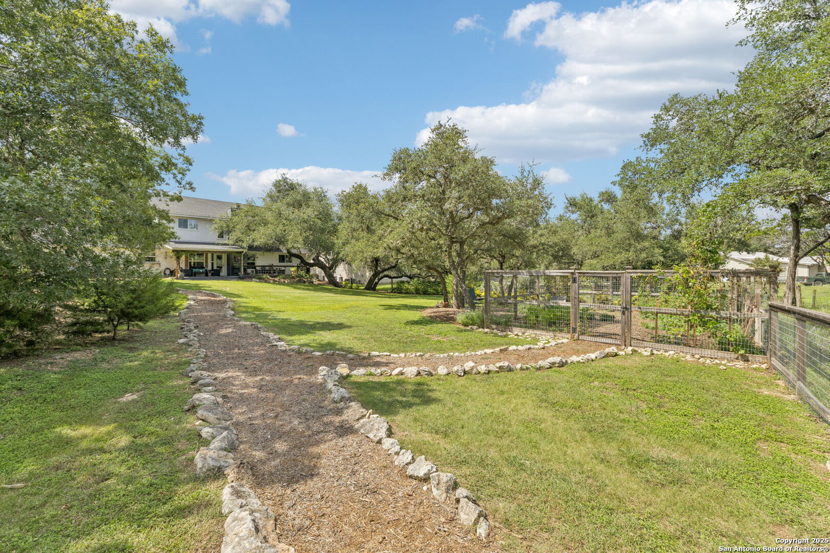 property viewer photo 71