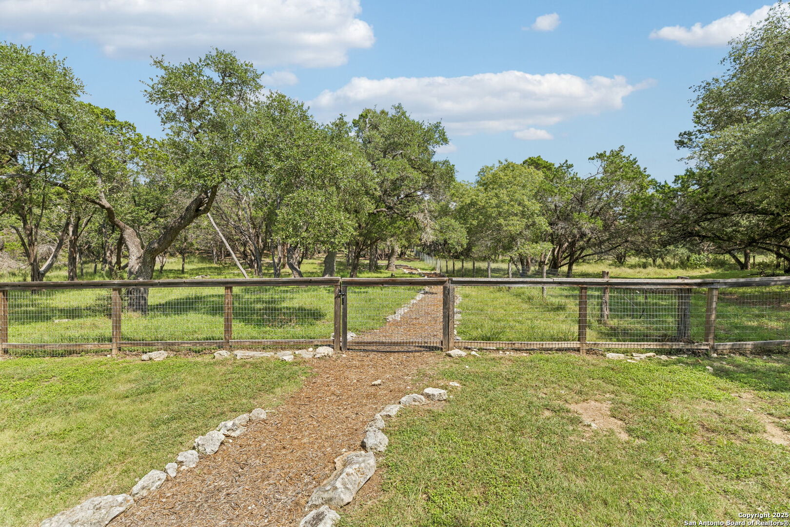 property viewer photo 72