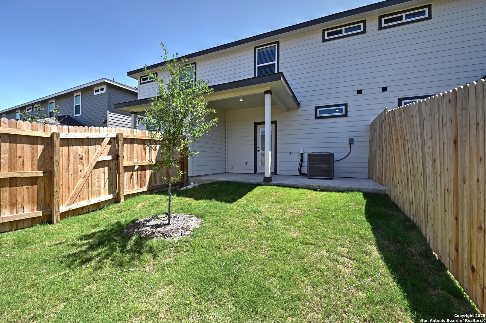 main property photo 43