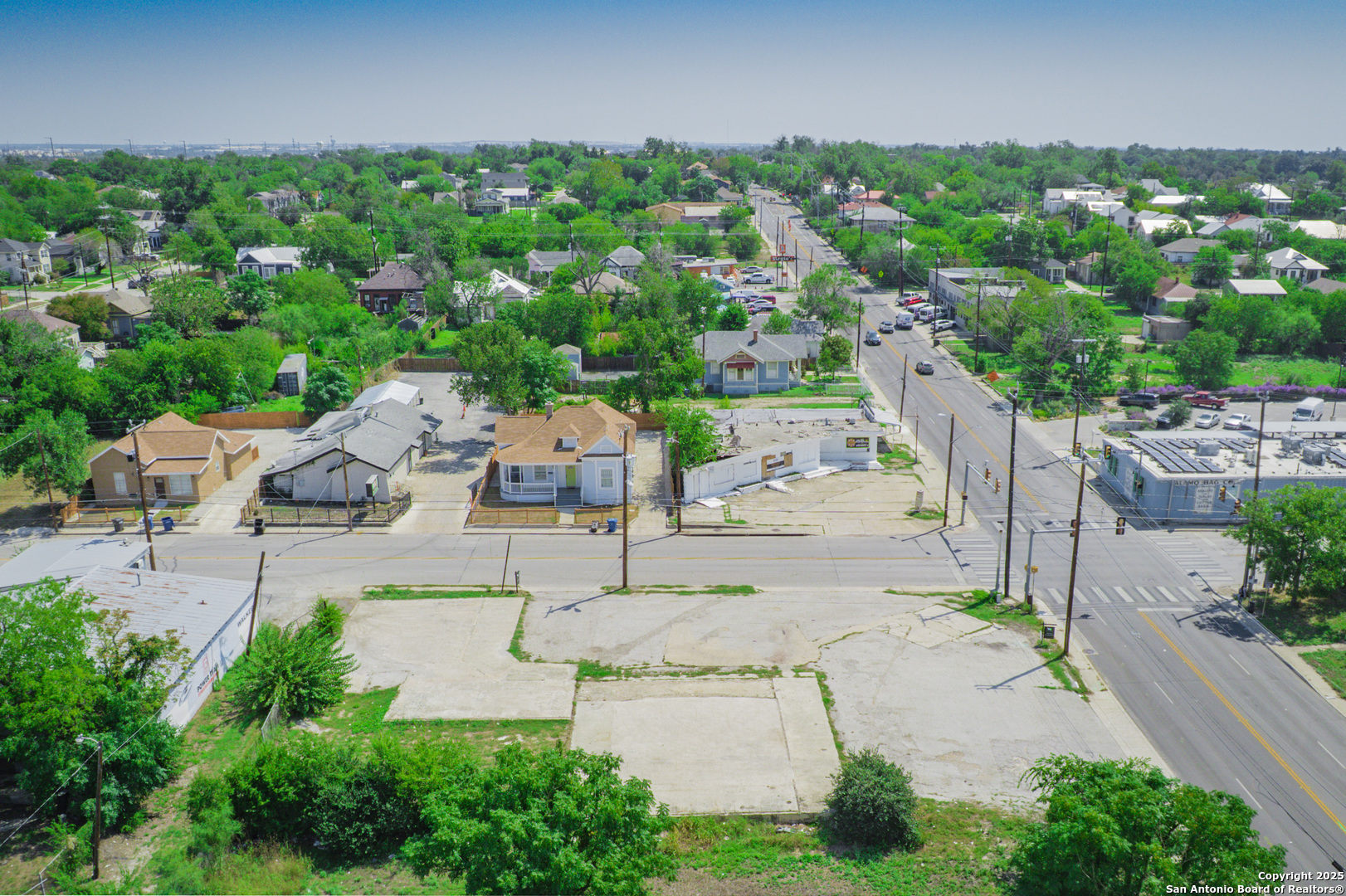 main property photo 3