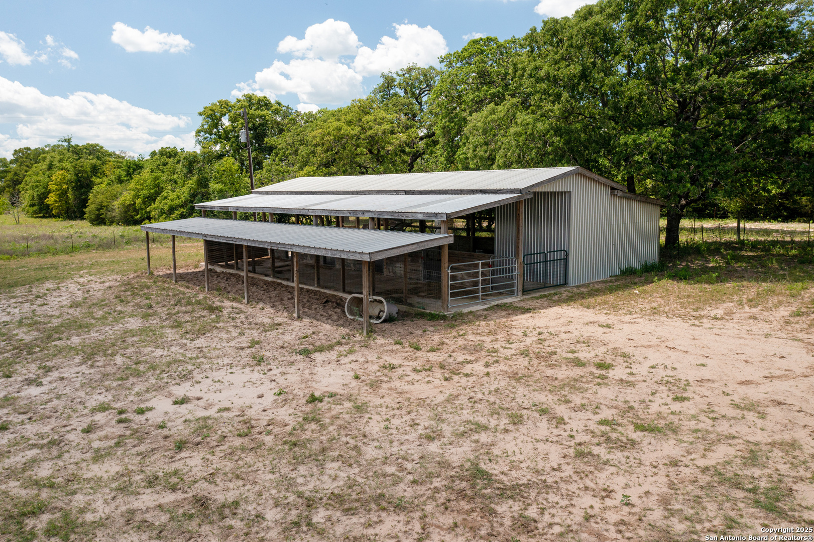main property photo 39
